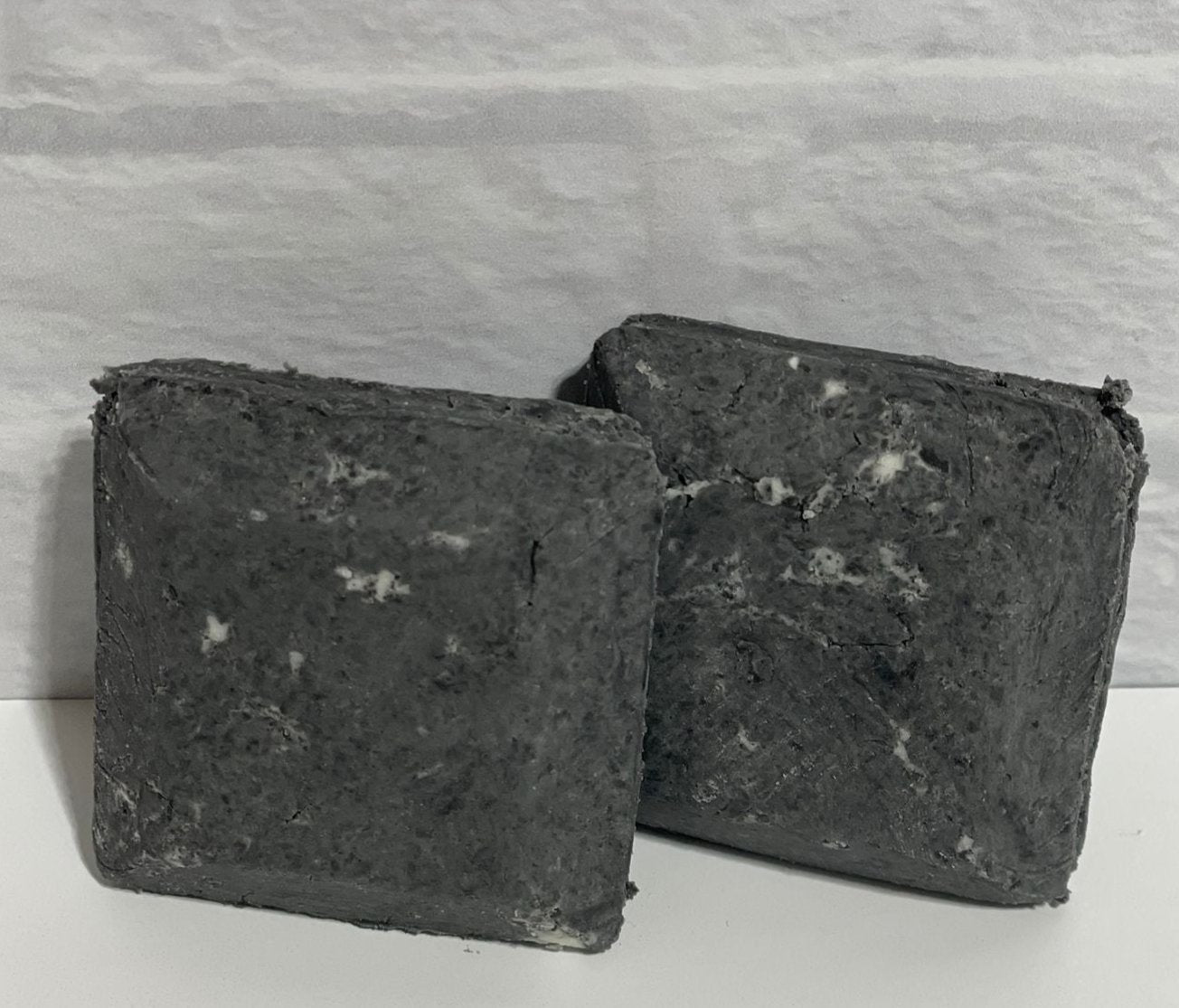 Luxury Solid Facial Cleanser (Piel Grasa) Charcoal